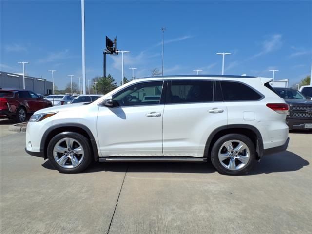 2017 Toyota Highlander 