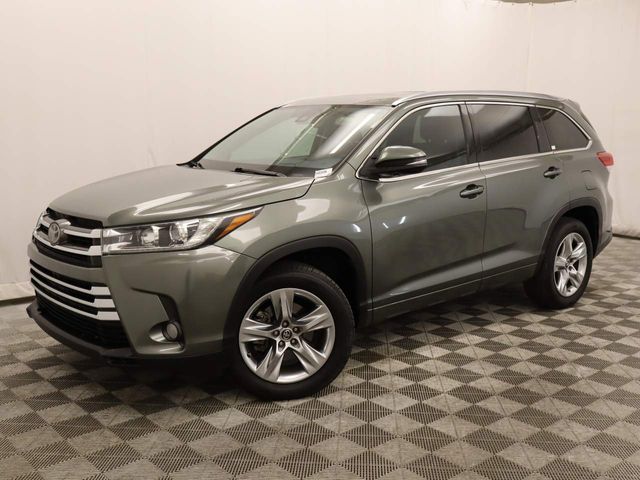 2017 Toyota Highlander 