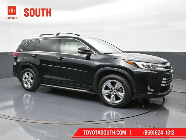 2017 Toyota Highlander 