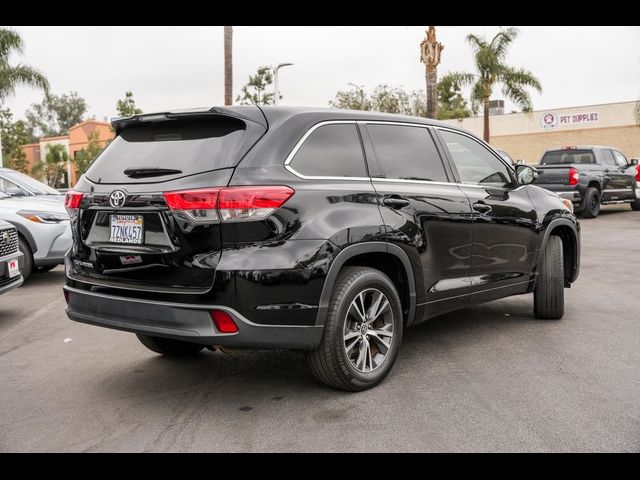 2017 Toyota Highlander LE