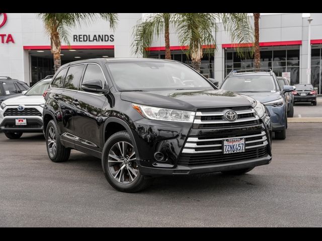 2017 Toyota Highlander LE