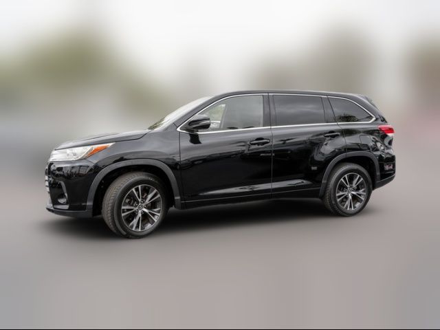 2017 Toyota Highlander LE