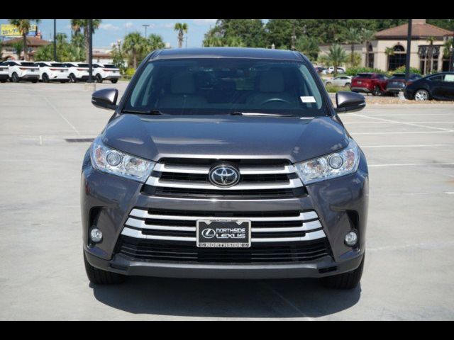 2017 Toyota Highlander 