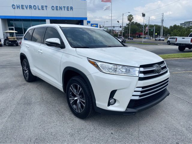 2017 Toyota Highlander 