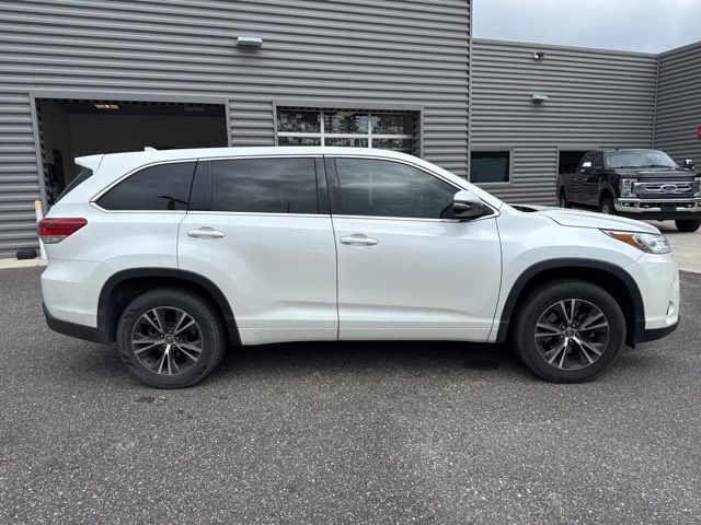 2017 Toyota Highlander LE Plus