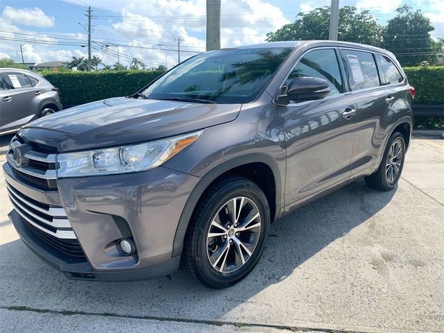 2017 Toyota Highlander LE