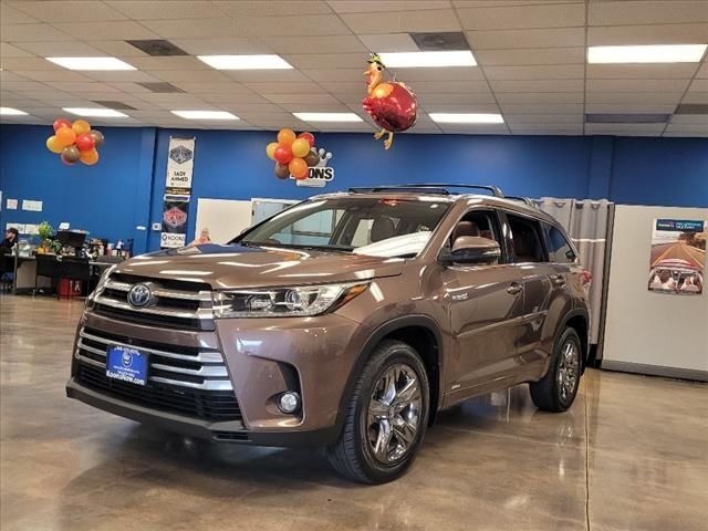 2017 Toyota Highlander 