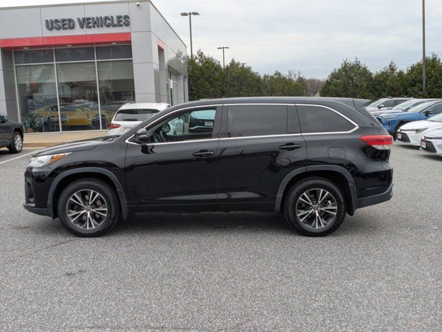 2017 Toyota Highlander LE