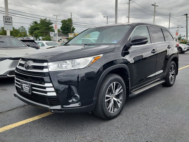 2017 Toyota Highlander LE