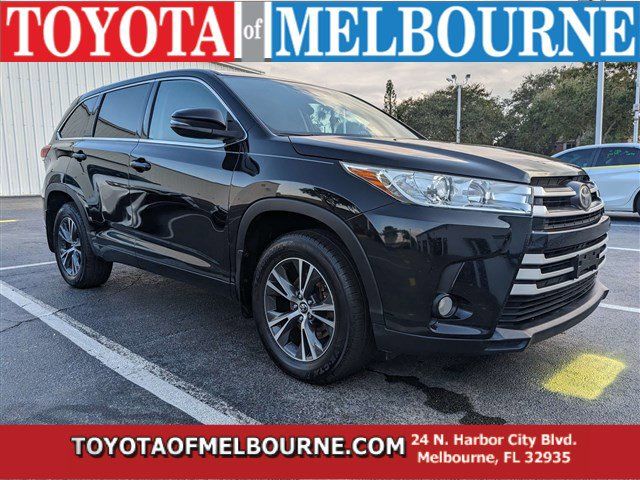 2017 Toyota Highlander LE Plus