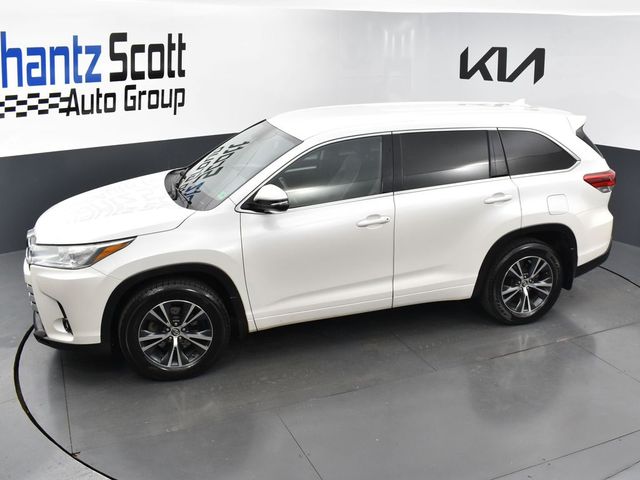 2017 Toyota Highlander LE Plus