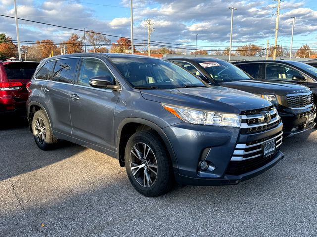 2017 Toyota Highlander LE