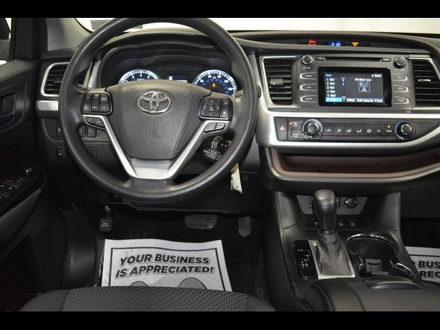 2017 Toyota Highlander LE