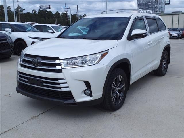 2017 Toyota Highlander LE