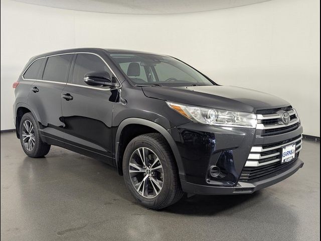 2017 Toyota Highlander LE