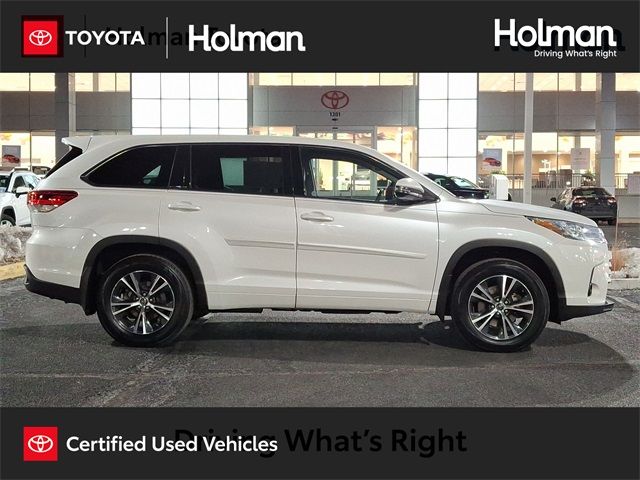 2017 Toyota Highlander LE