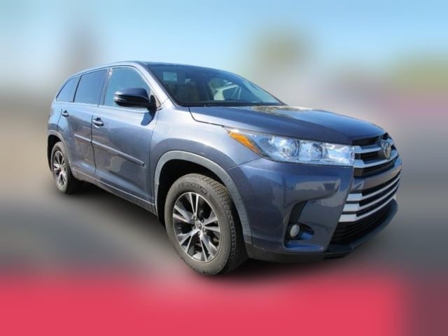 2017 Toyota Highlander LE