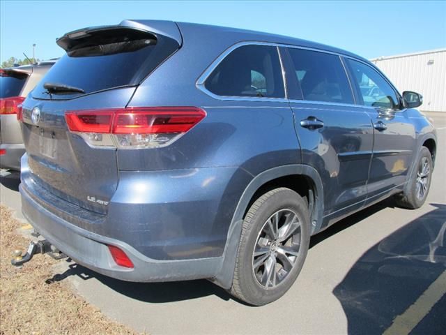 2017 Toyota Highlander LE