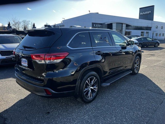 2017 Toyota Highlander LE