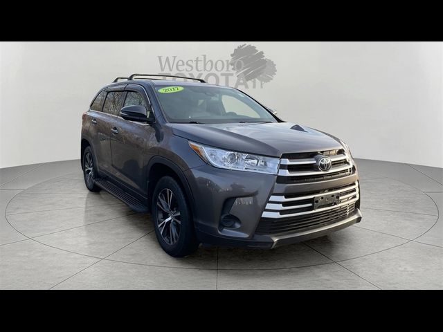 2017 Toyota Highlander LE