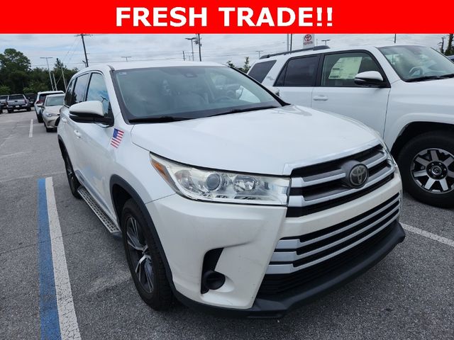 2017 Toyota Highlander LE