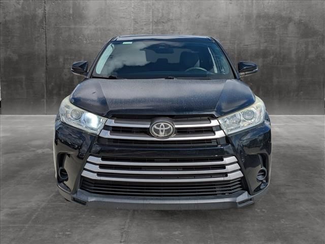 2017 Toyota Highlander LE