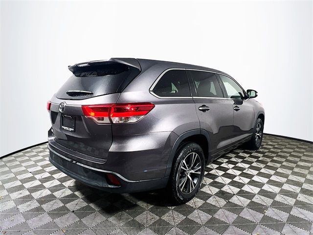 2017 Toyota Highlander LE