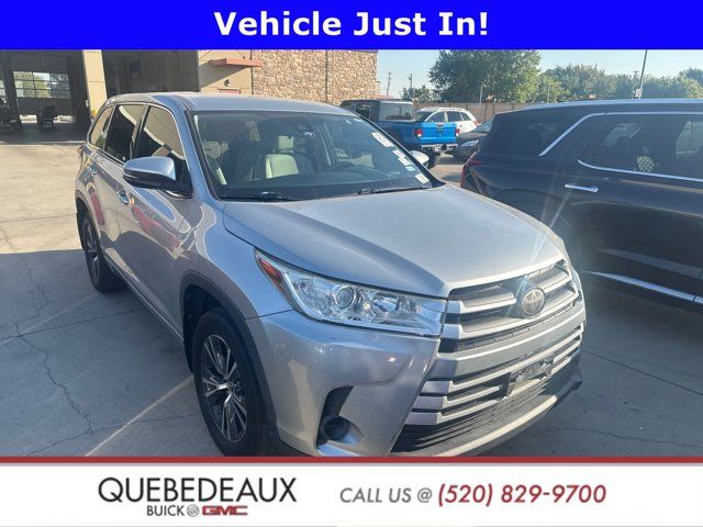 2017 Toyota Highlander LE