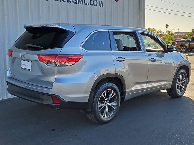 2017 Toyota Highlander LE