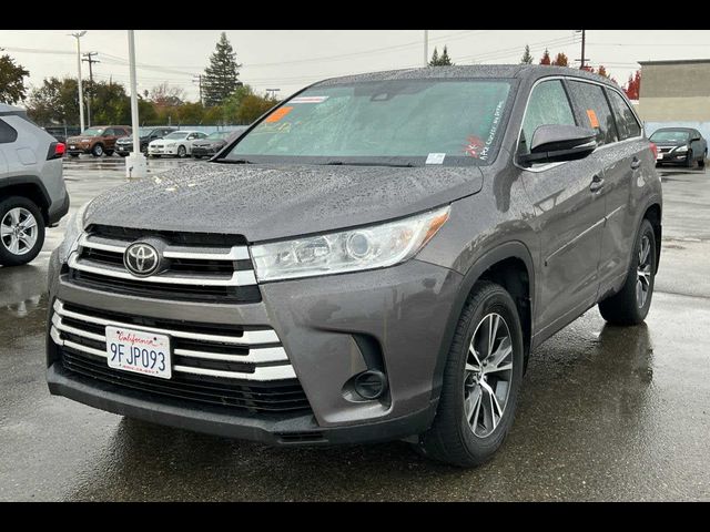 2017 Toyota Highlander LE