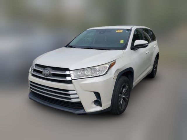 2017 Toyota Highlander LE