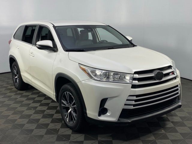 2017 Toyota Highlander LE