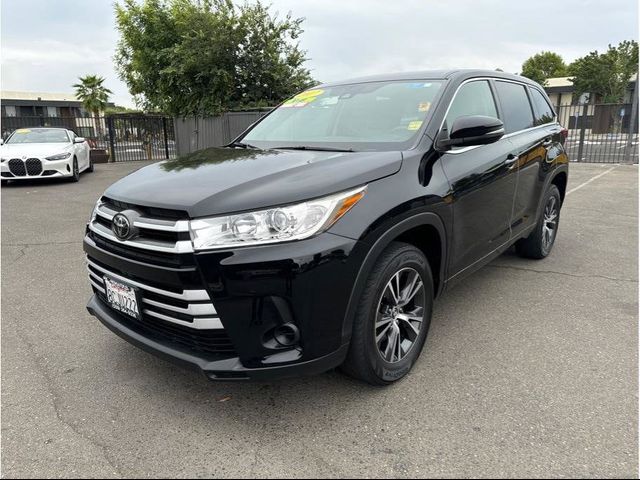 2017 Toyota Highlander LE