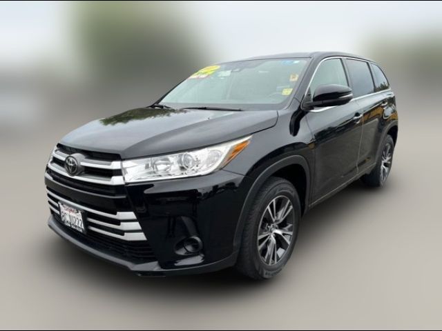 2017 Toyota Highlander LE