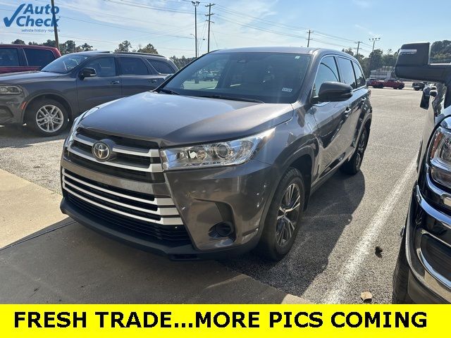 2017 Toyota Highlander LE