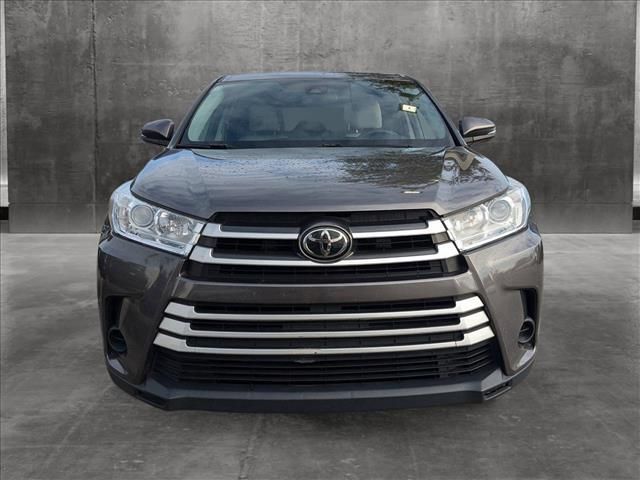 2017 Toyota Highlander LE