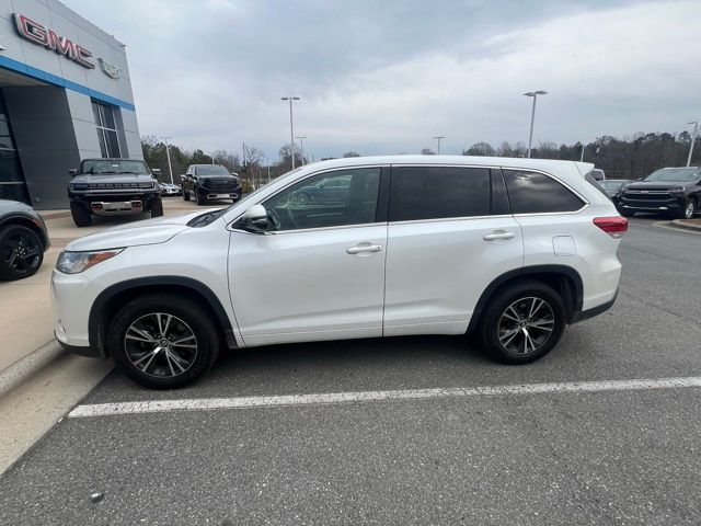 2017 Toyota Highlander LE