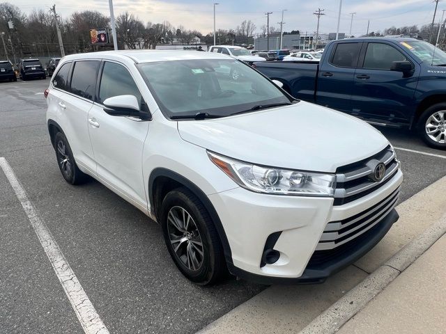 2017 Toyota Highlander LE
