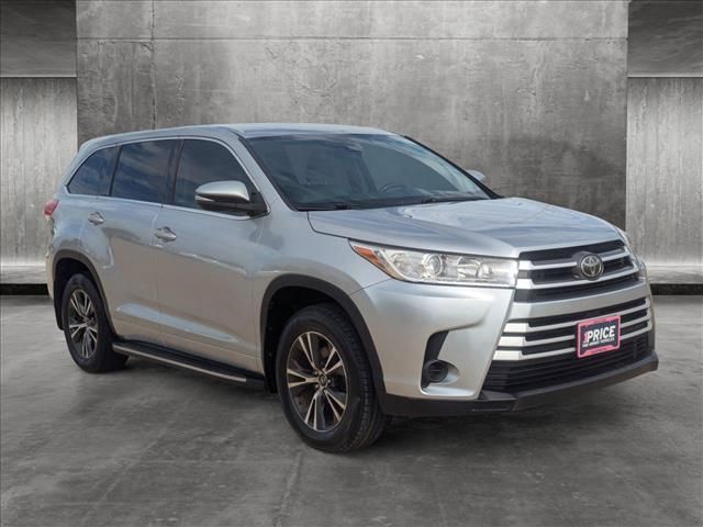 2017 Toyota Highlander LE