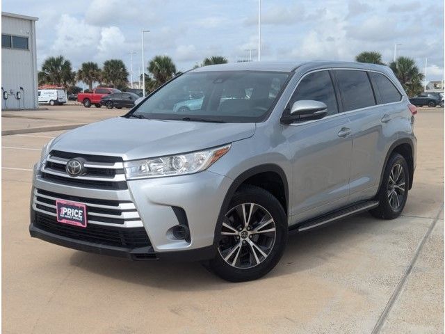 2017 Toyota Highlander LE