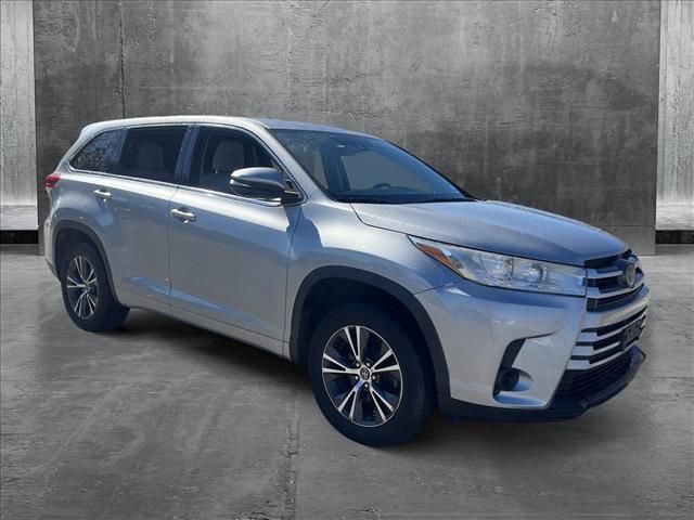 2017 Toyota Highlander LE