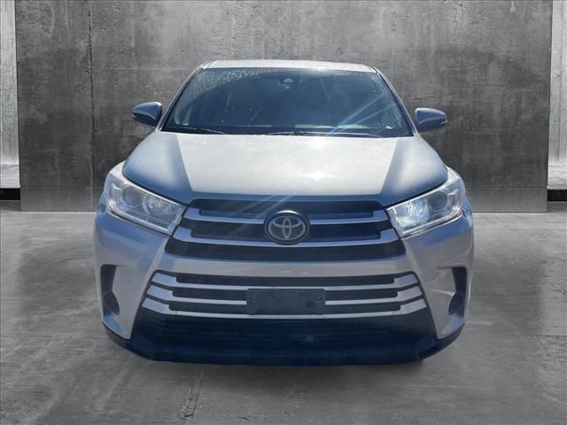 2017 Toyota Highlander LE