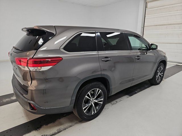 2017 Toyota Highlander LE