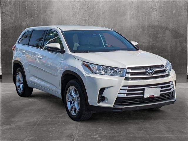 2017 Toyota Highlander LE