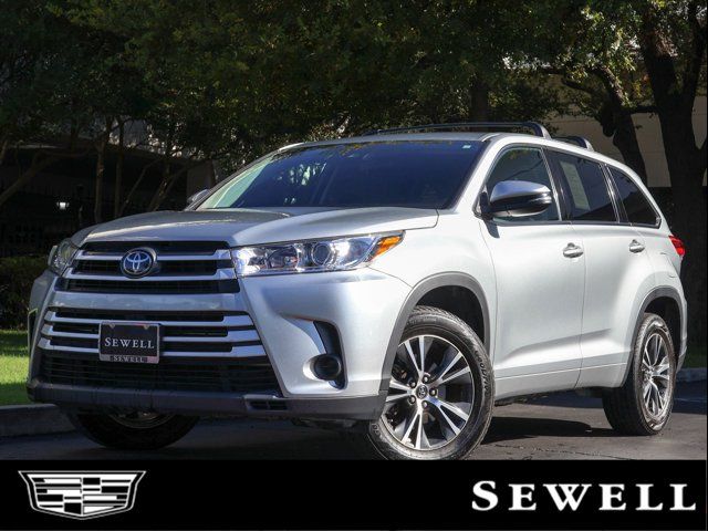 2017 Toyota Highlander LE