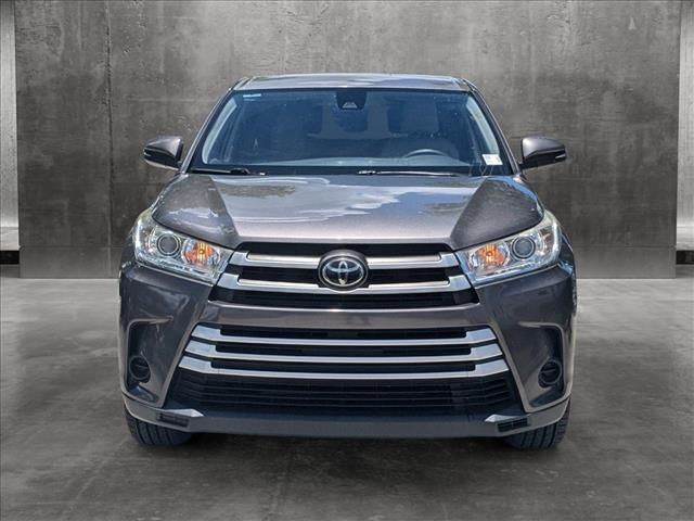 2017 Toyota Highlander LE