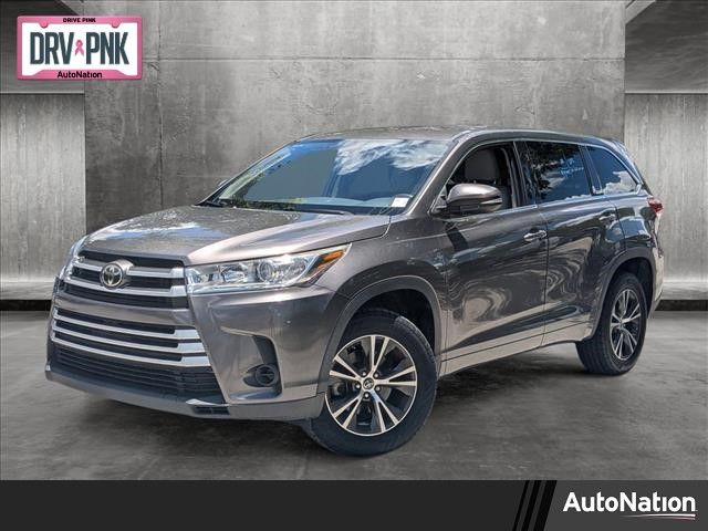 2017 Toyota Highlander LE