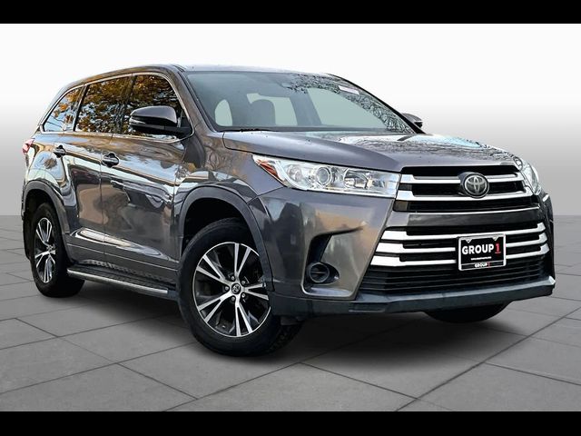 2017 Toyota Highlander LE