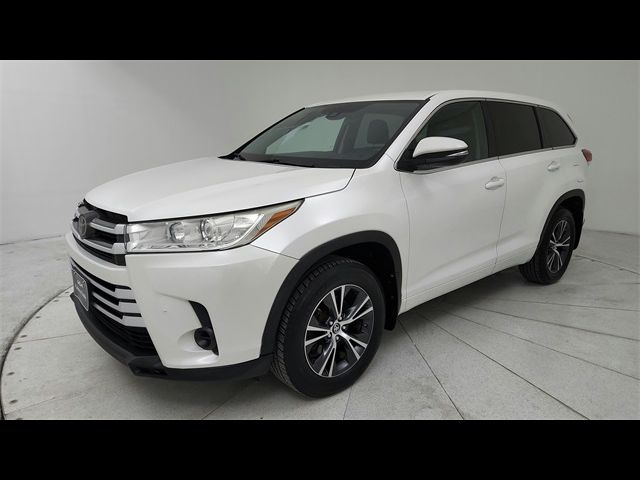 2017 Toyota Highlander LE