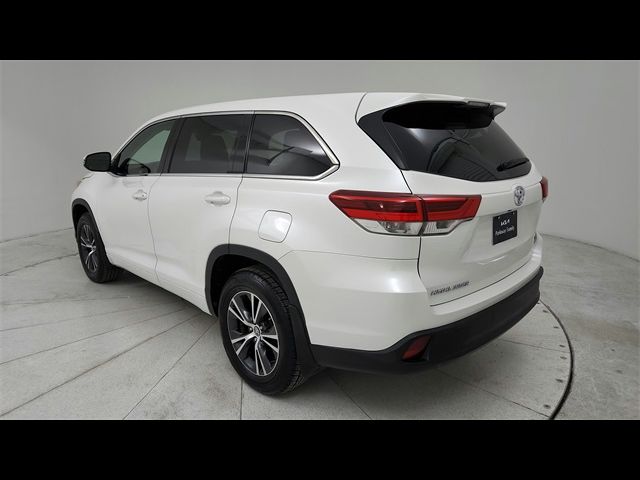 2017 Toyota Highlander LE